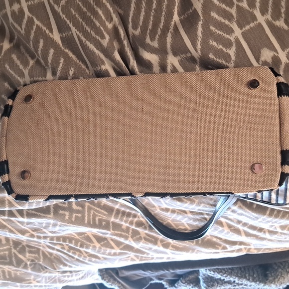 Chicos tote bag 16x12x6 inches linen white with interesting black pattern design - Picture 2 of 3